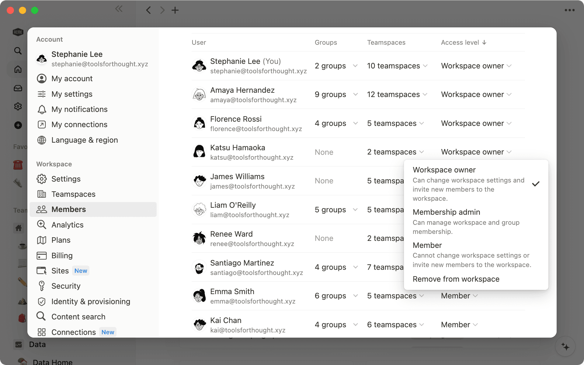 Modifiez le niveau d’accès d’un ou d’une coéquipier·ière à l’aide du menu déroulant situé à côté de son nom.