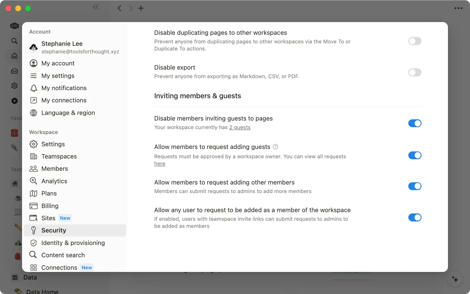 Les propriétaires de l’espace de travail peuvent définir qui peut ajouter des invité·es, et comment, dans « Sécurité ».